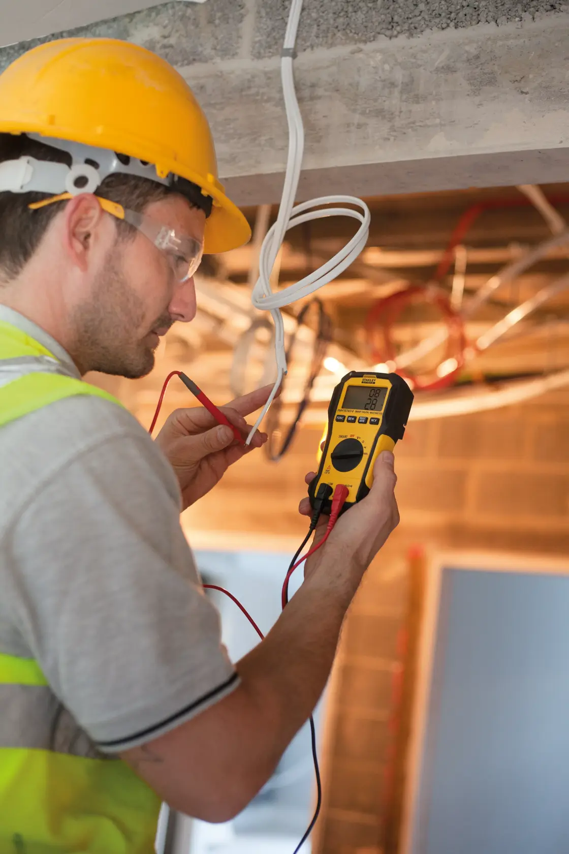 Multimetru digital inteligent STANLEY® FATMAX®